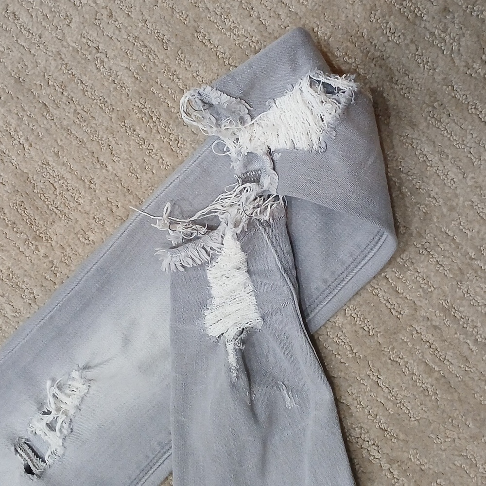Express Distressed Jeans - Picture 6 of 8